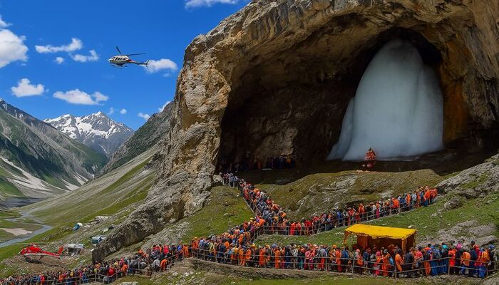 Amarnath Yatra by Helicopter (Baltal)